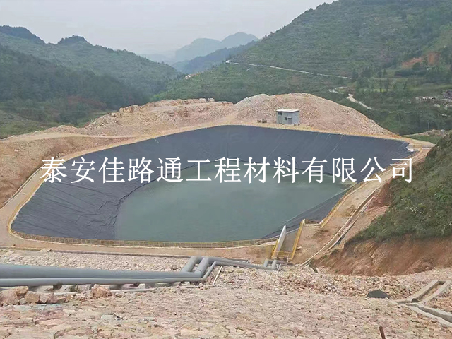 關(guān)注蓄水池建設(shè)中防滲土工膜鋪設(shè)方法 關(guān)注蓄水池建設(shè)中防滲土工膜鋪設(shè)方法