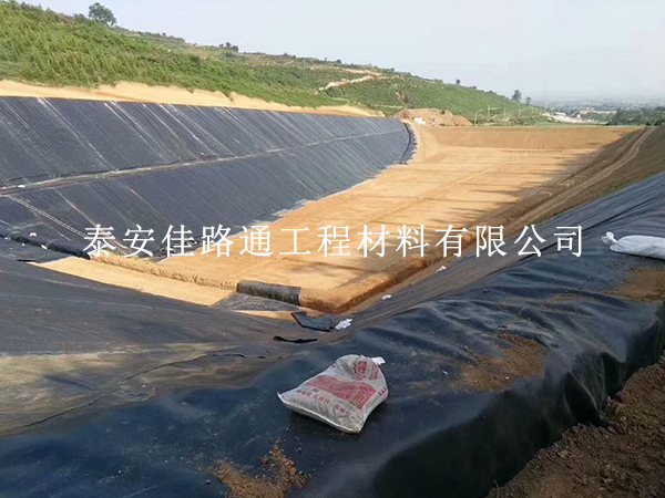 保障污水處理防滲膜防水防滲效果的要點(diǎn) 保障污水處理防滲膜防水防滲效果的要點(diǎn)